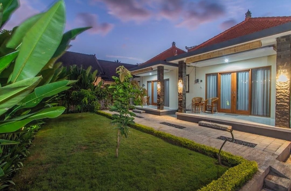 Mailaku House 40/50