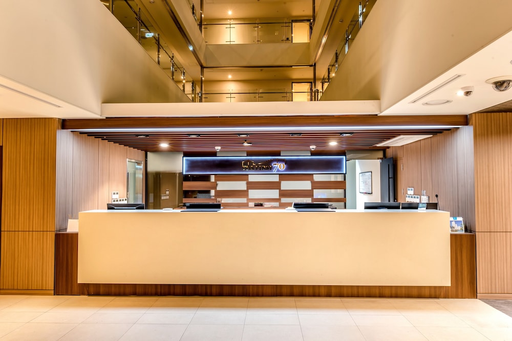The First70 Hotel 6/50