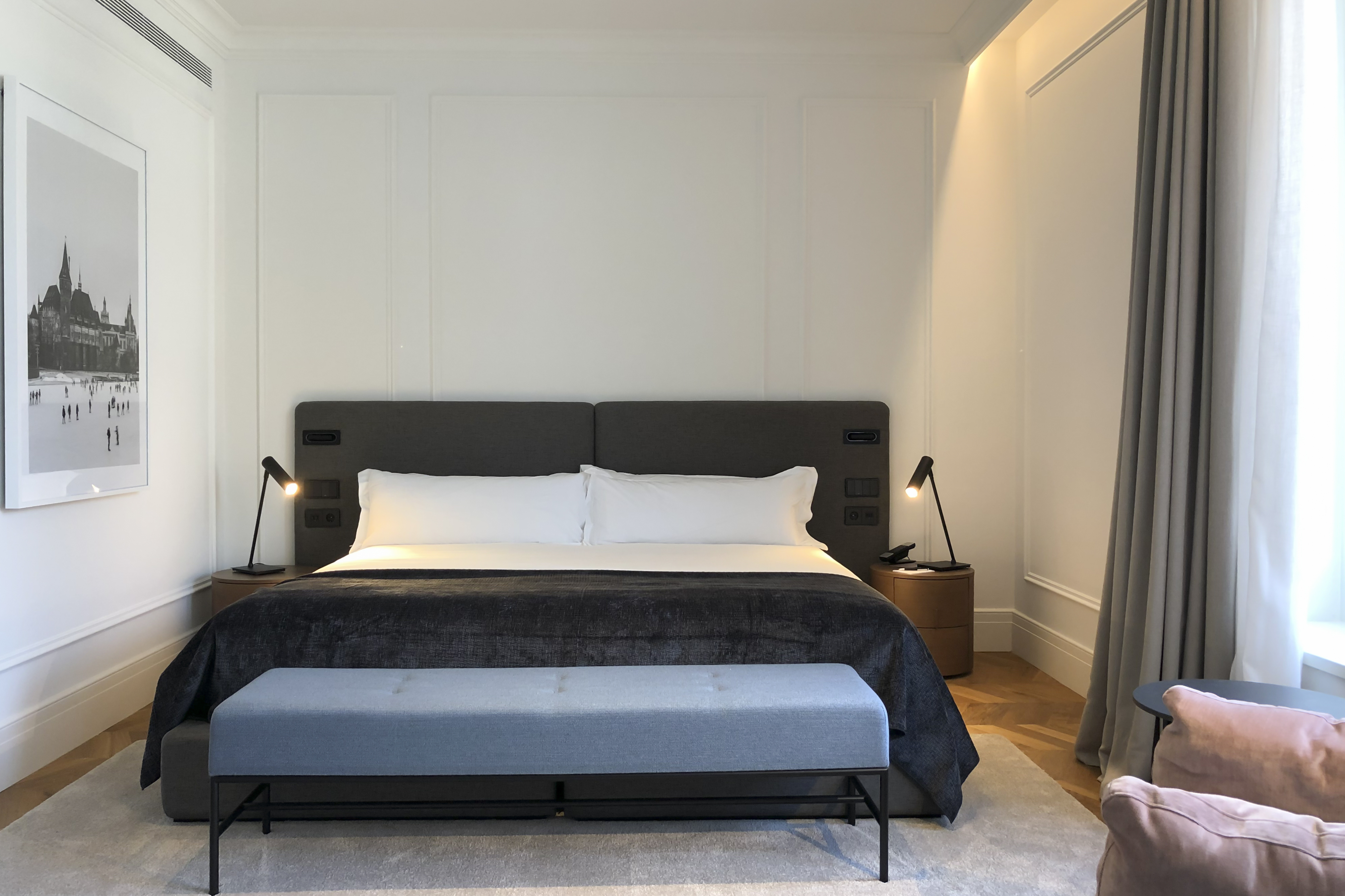 Room at Kozmo Hotel Suites and Spa, BUDAPEST