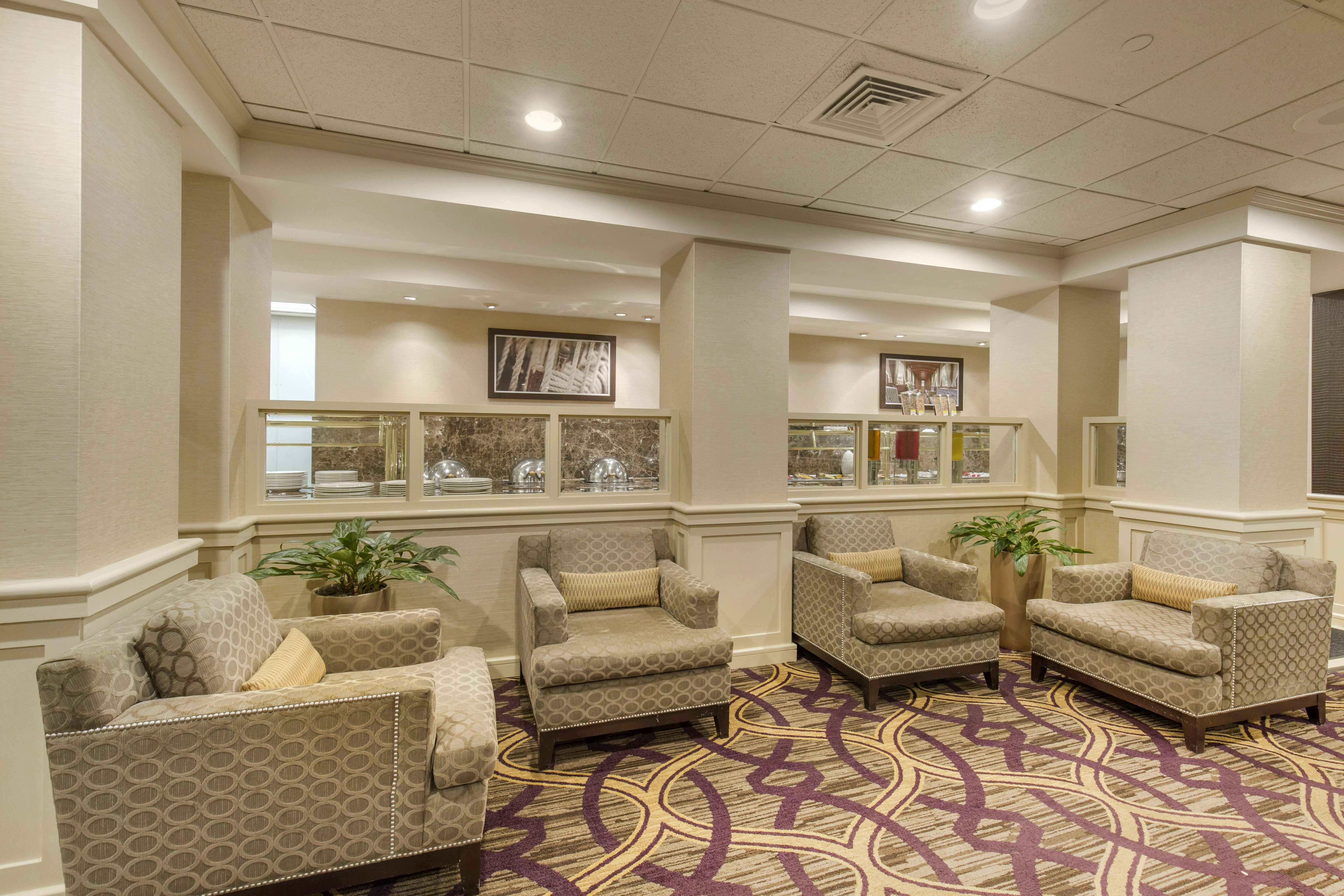 Doubletree Hotel Downtown Wilmington Legal 27/60