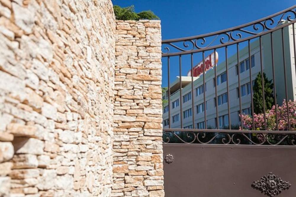 Logis Hotel Nimotel 48/58