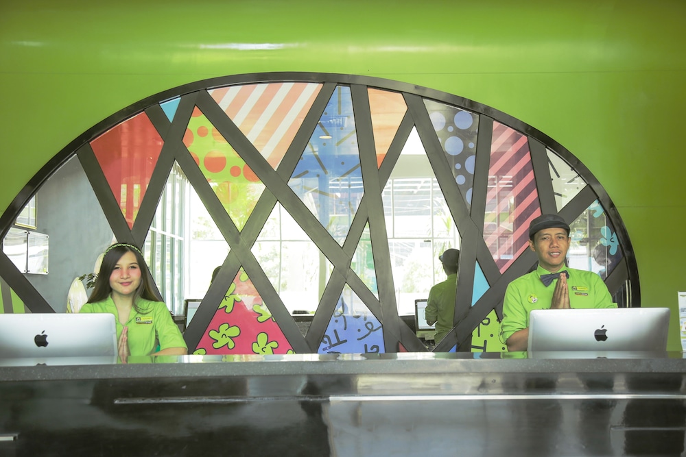 Maxonehotels at Tidar Surabaya 6/30