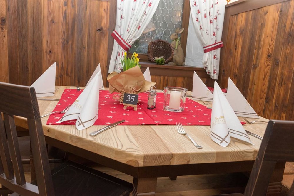 Landgasthof Goldener Pflug 23/54