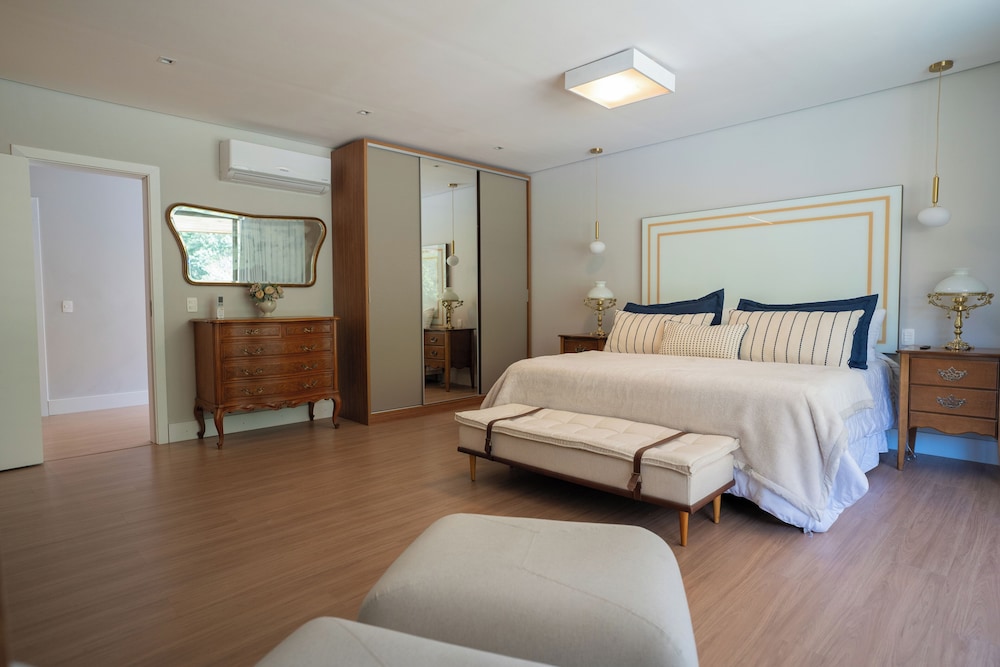 Deluxe, Villa, 2 Double and Twin Beds, Sofa