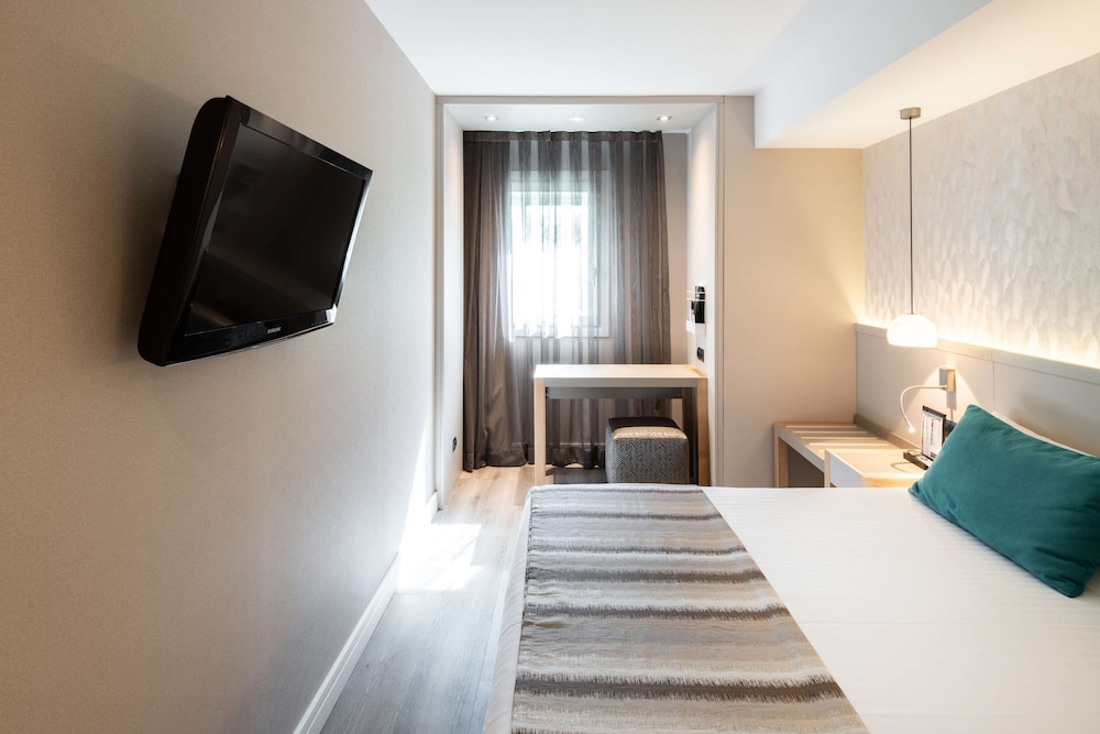 Catalonia Atenas Hotel 32/71