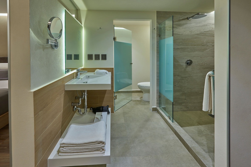 City Express Plus by Marriott Mazatlan 63/64