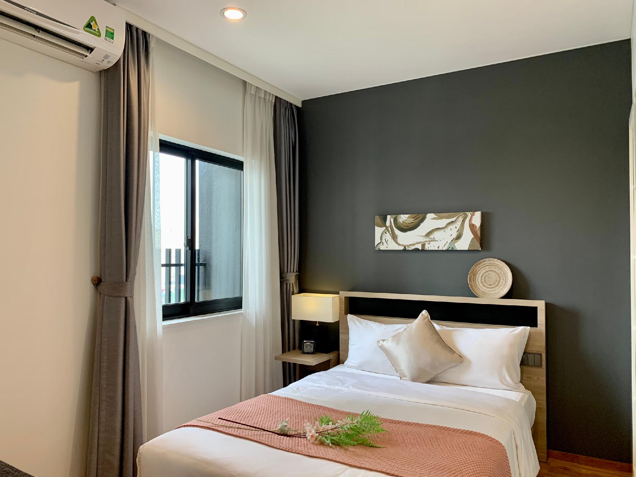 RESIDENTIAL, DELUXE, DOUBLE BED