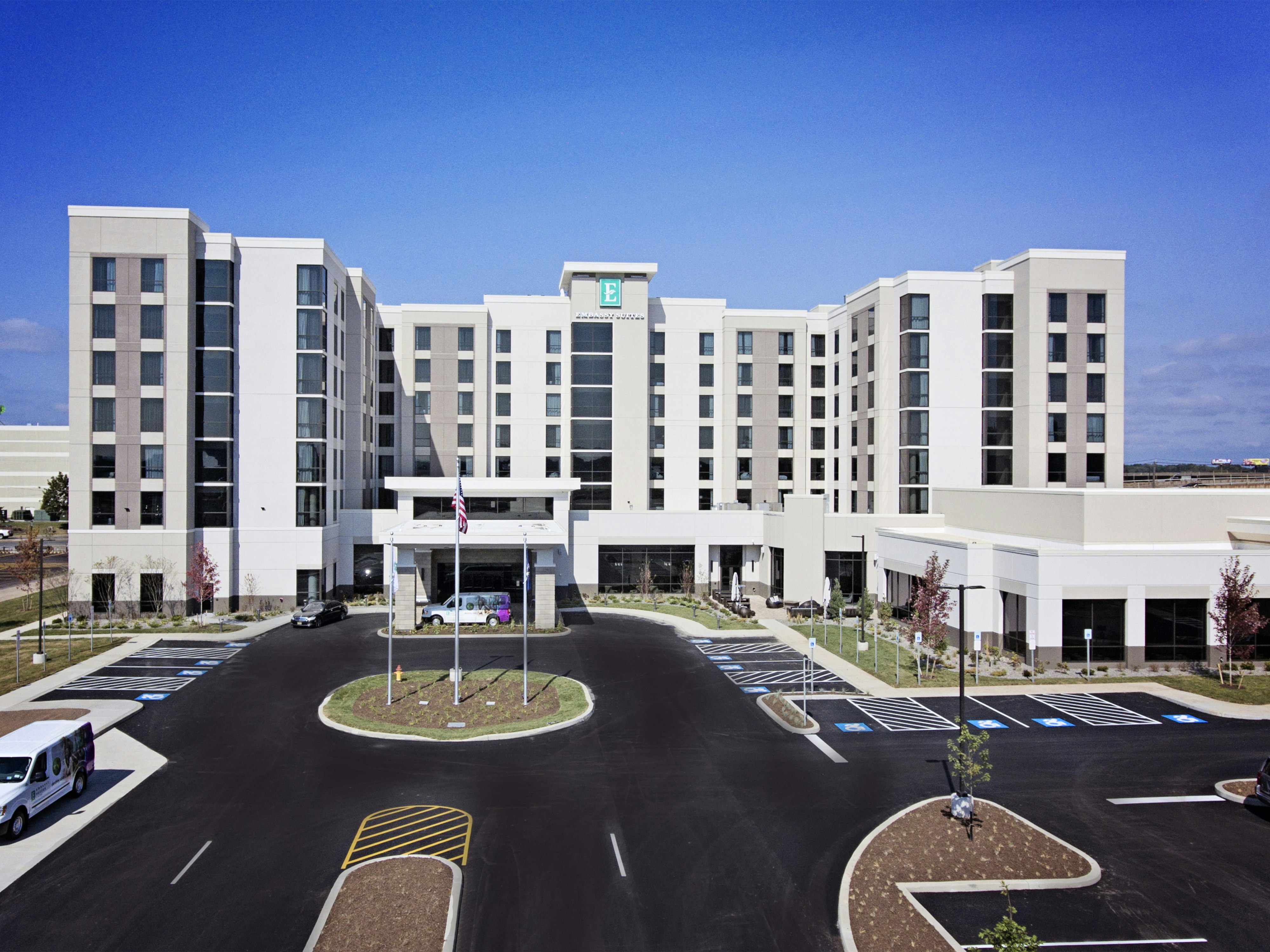 Embassy Suites by Hilton Syracuse Destiny USA 4/54
