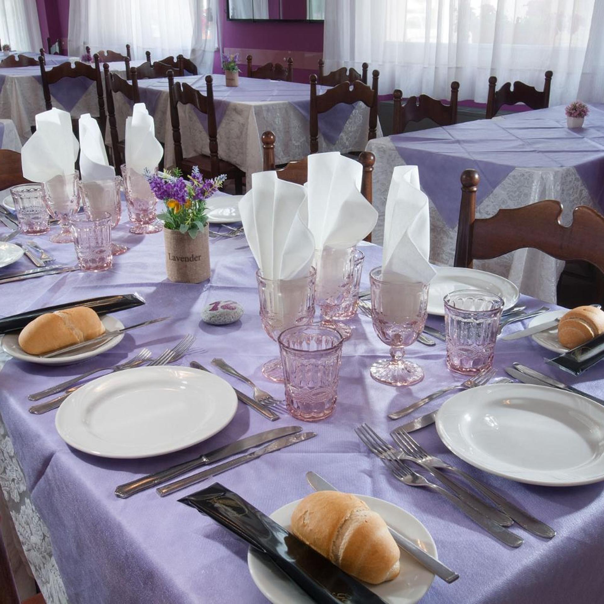 Hotel Cheri 37/48