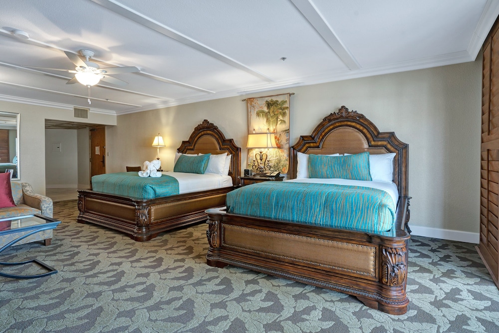 Pacific Terrace Hotel 38/92