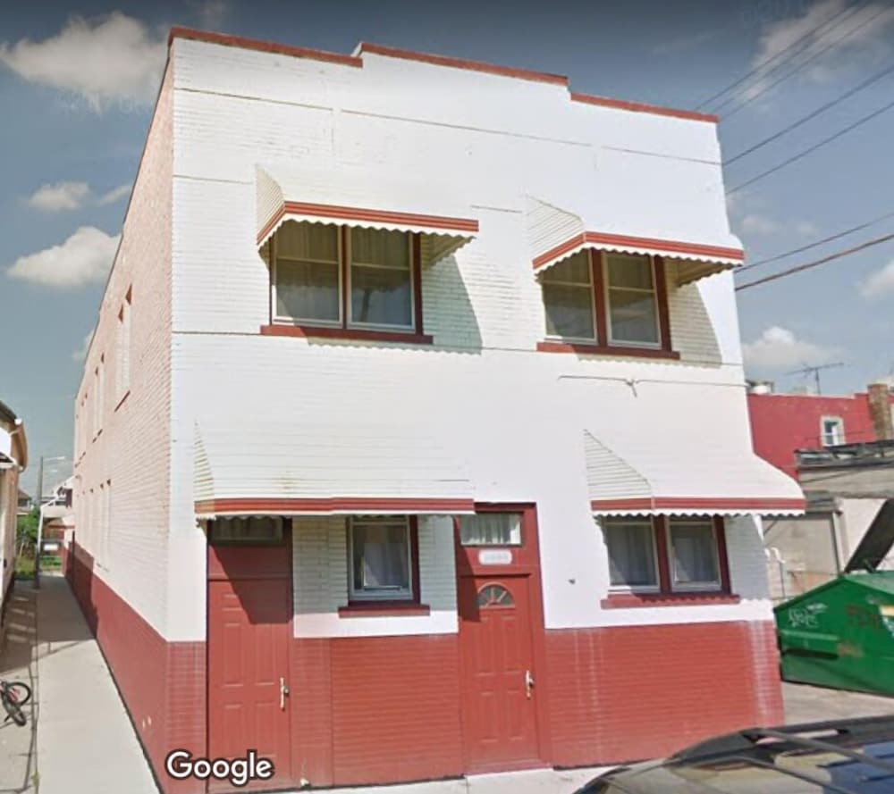 Hamtramck Hostel 1/33