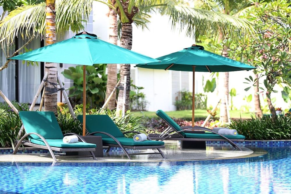 Bali Nusa Dua Hotel 57/63