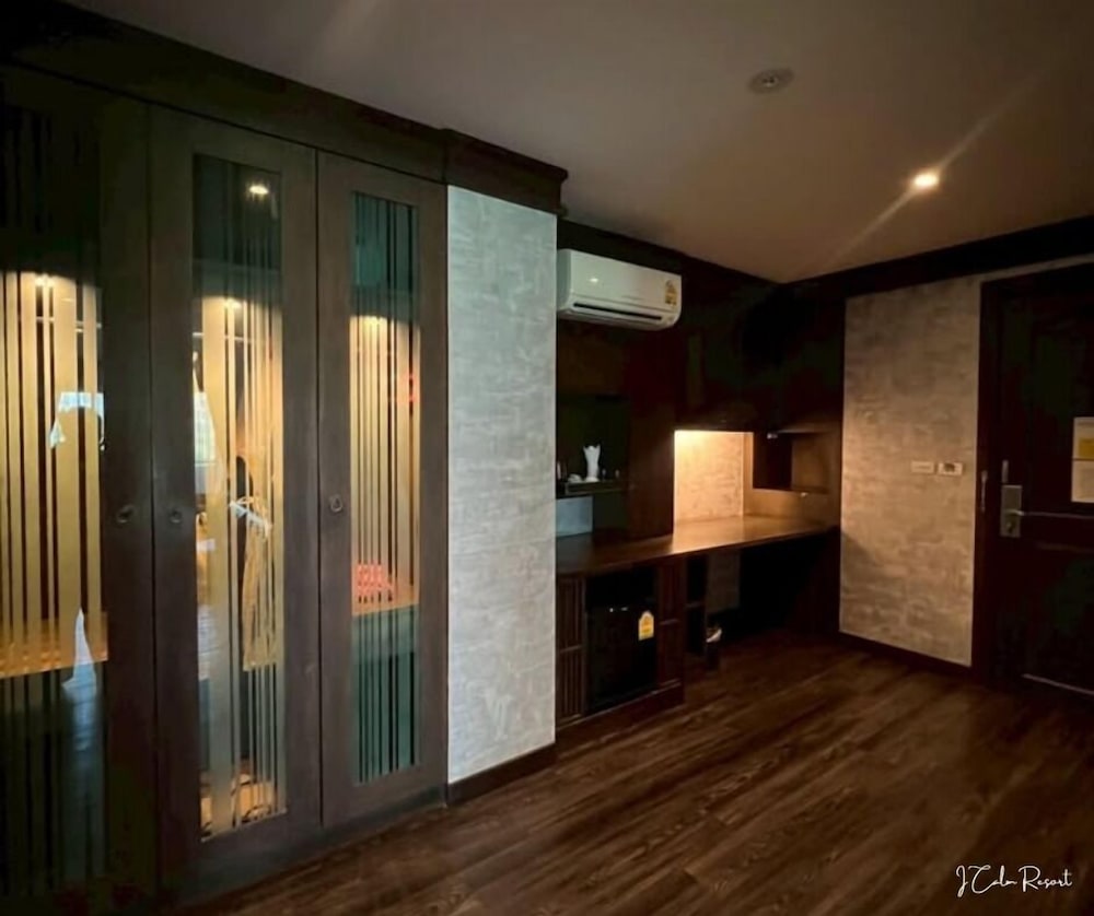 I Calm Resort Cha Am 48/72
