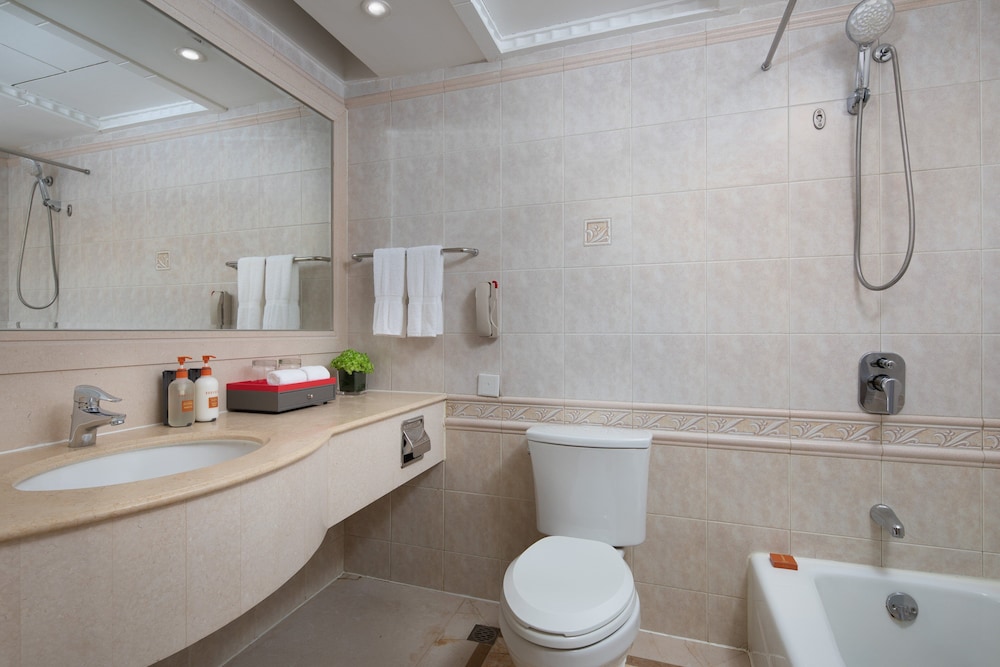 Crowne Plaza Shanghai Nanjing Road, an IHG hotel 11/71