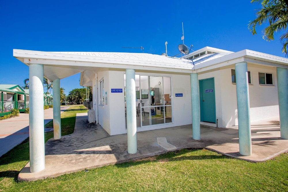 NRMA Bowen Beachfront Holiday Park 1/28