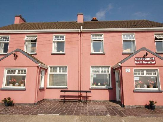 Cliffords Ocean View B&B in WATERVILLE