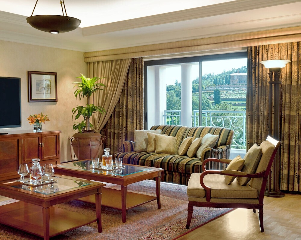 Sheraton Pretoria Hotel 40/58