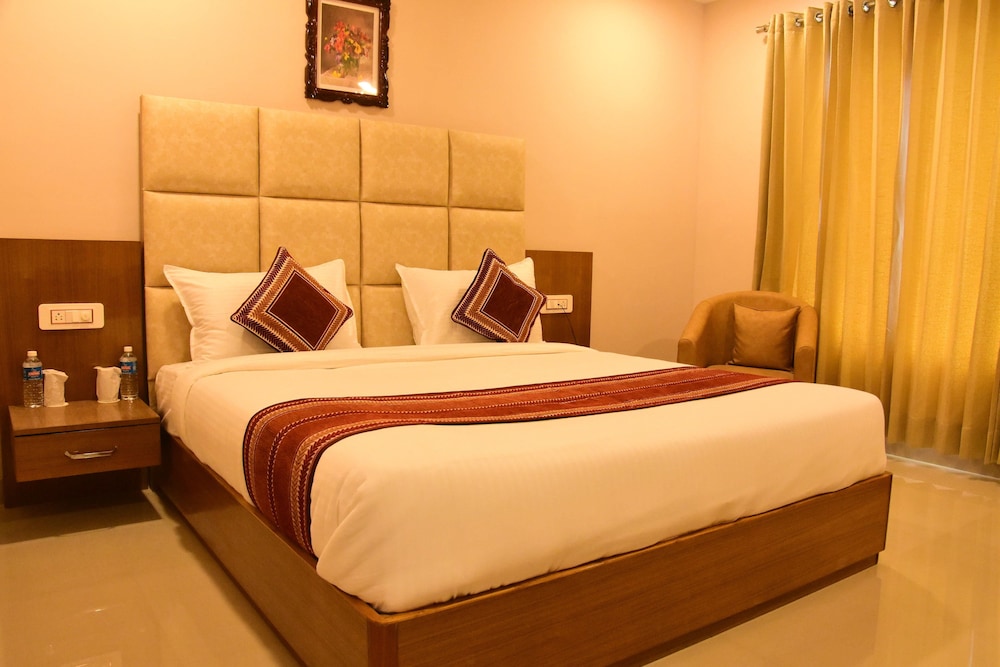 Hotel Rama Trident 12/45