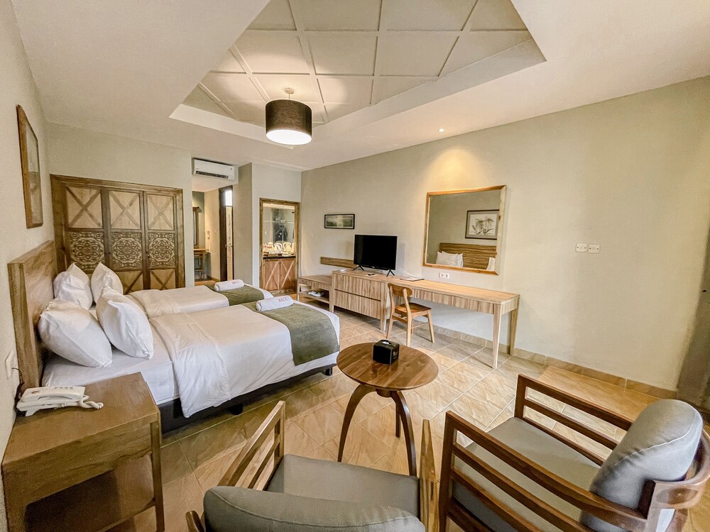 Mutiara Carita Cottages 32/72