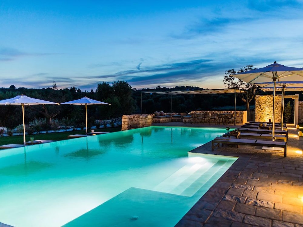 Borgo Canonica 44/50