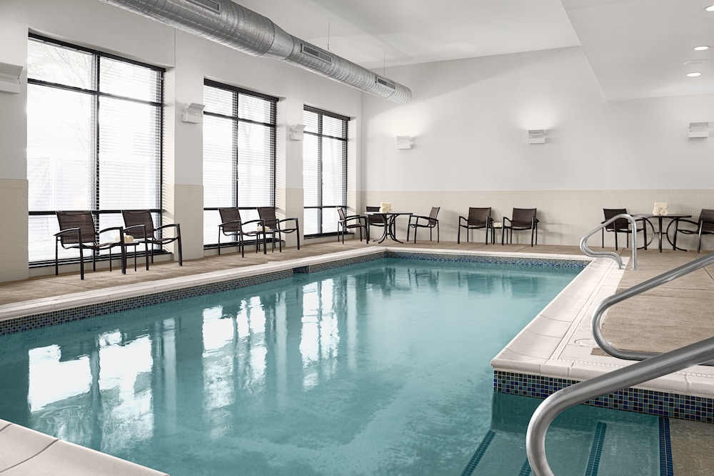 Hyatt Place Pittsburgh-North Shore 17/41