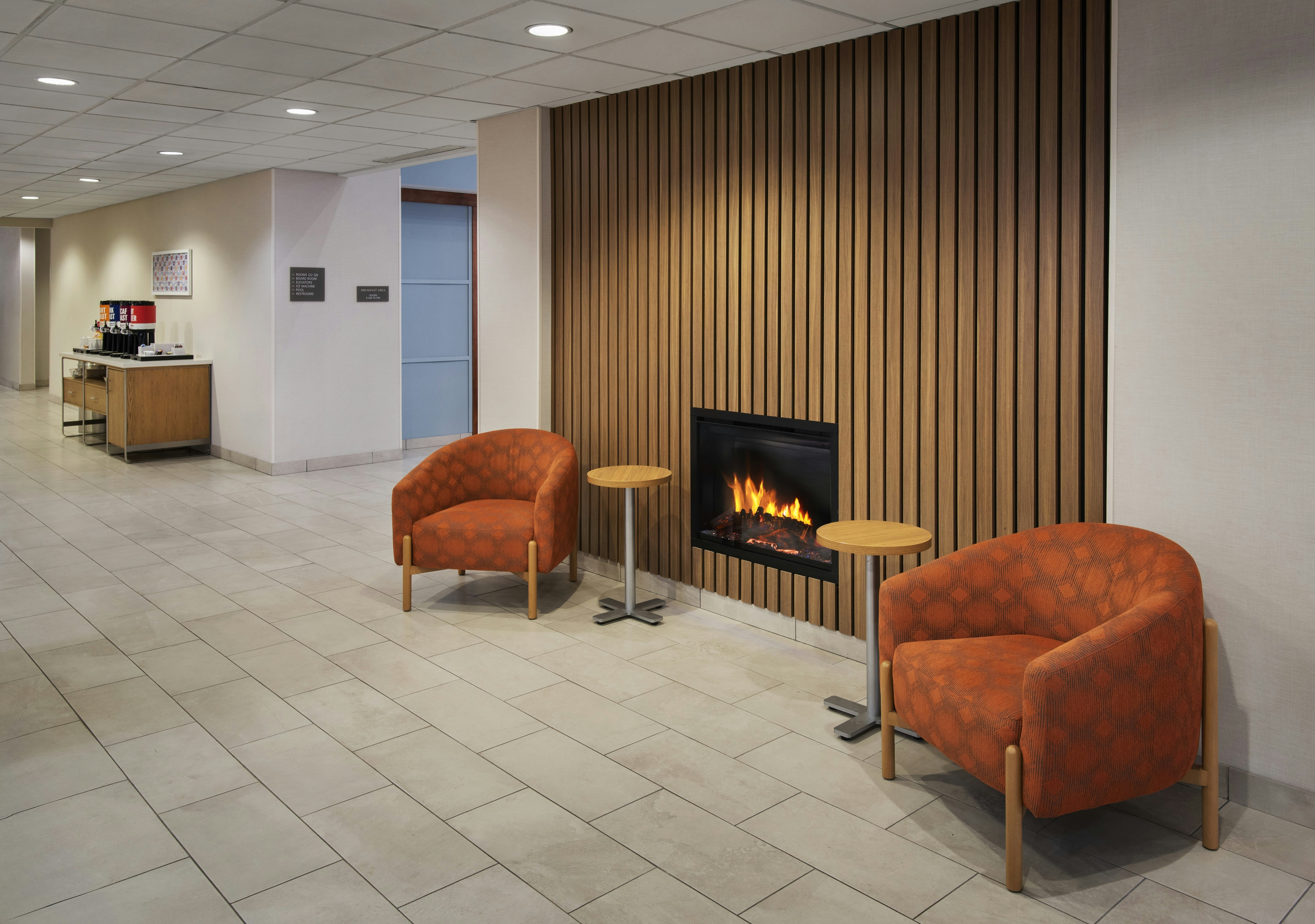 Hampton Inn & Suites Greenfield 17/29