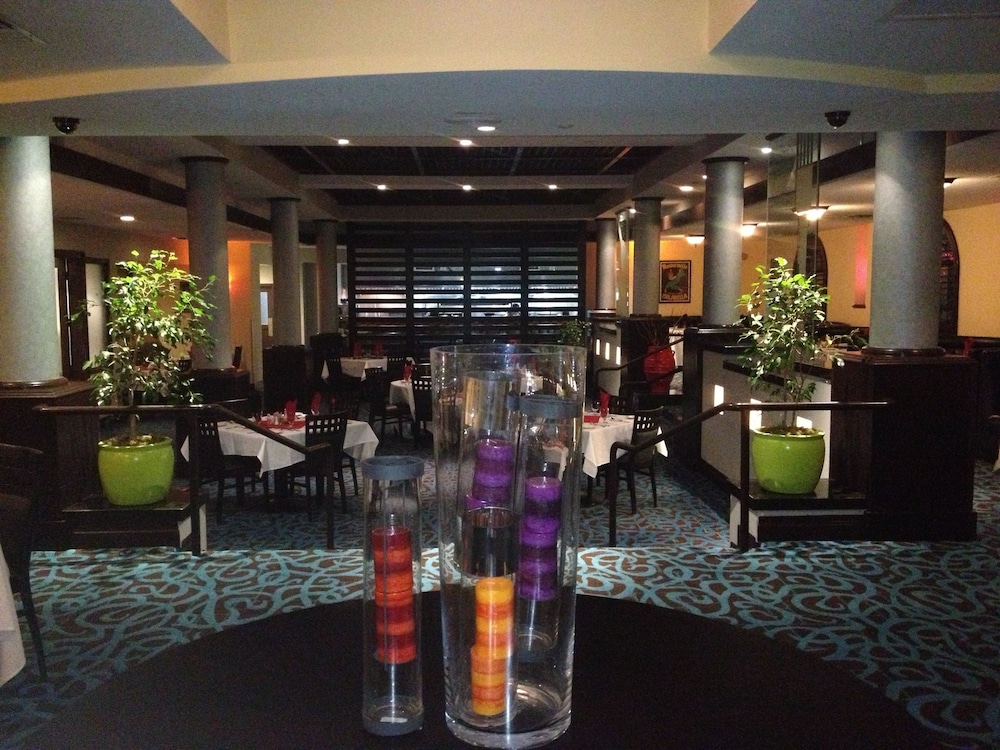 DoubleTree by Hilton Chatsworth 30/42