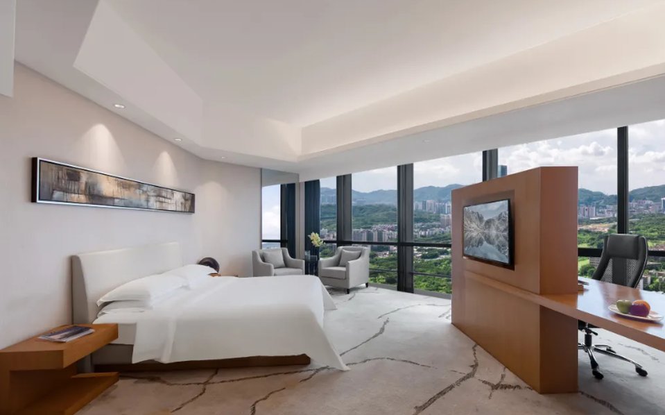Huaqiang Plaza Hotel 12/42