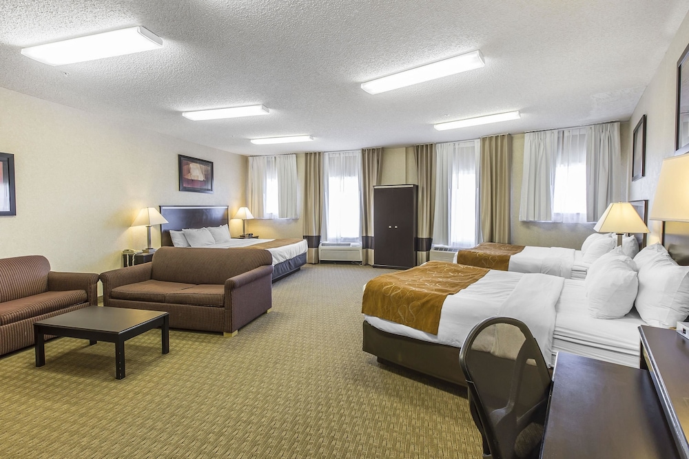 Comfort Suites Summit County Dillon, CO 11/37