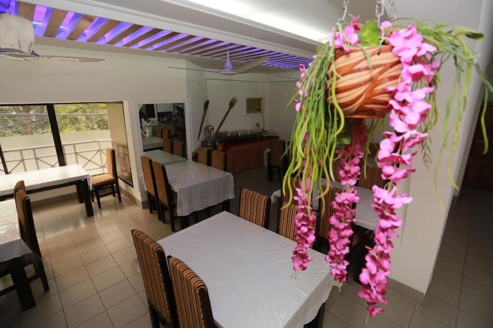 Nagar Valley Hotel 44/50