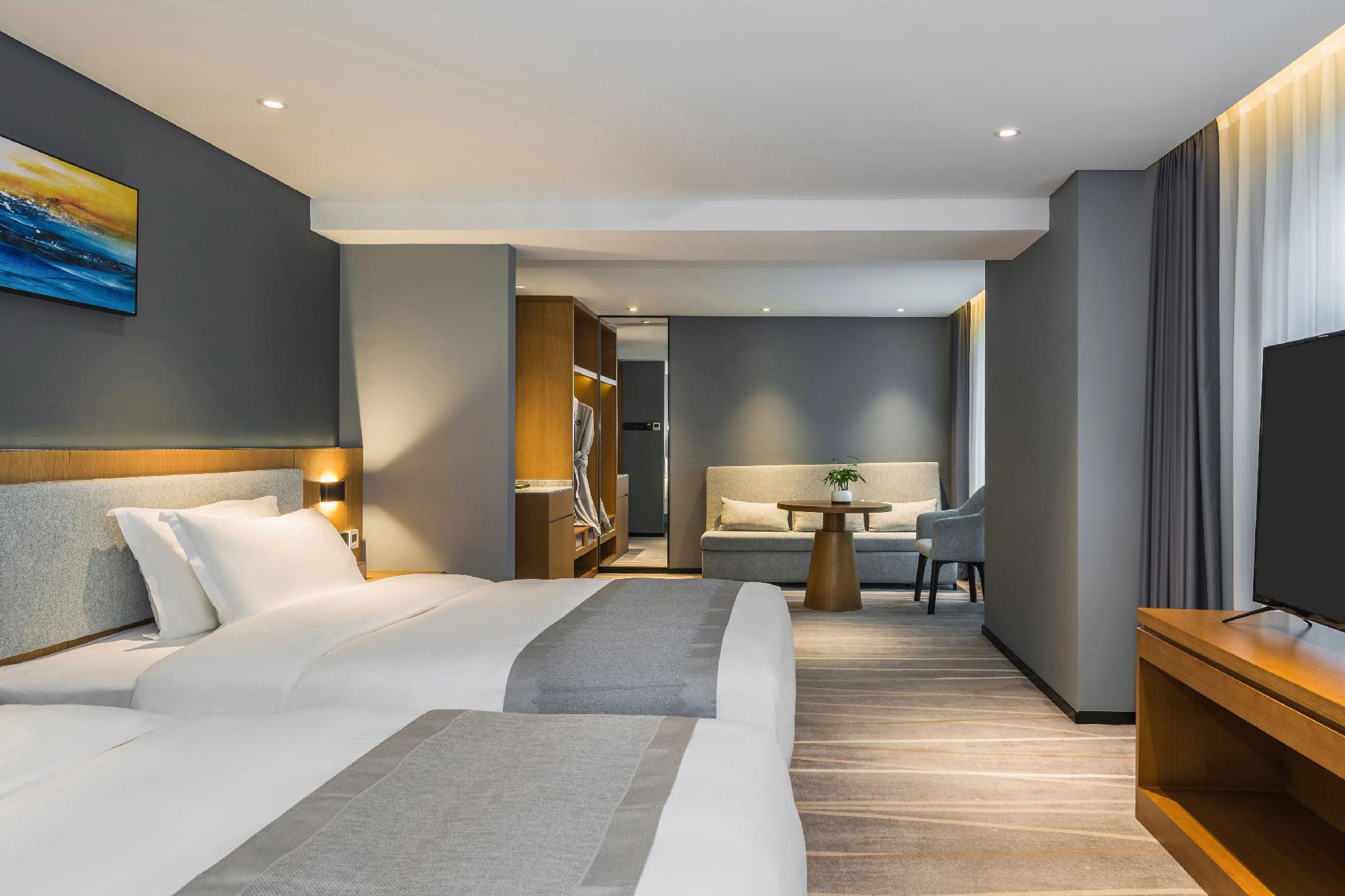Success Hotel 10/37