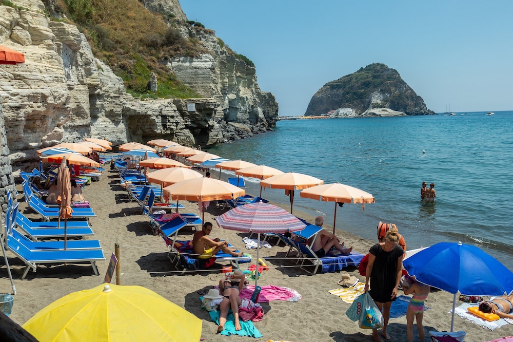Hotel Ischia Casa Nicola 43/50