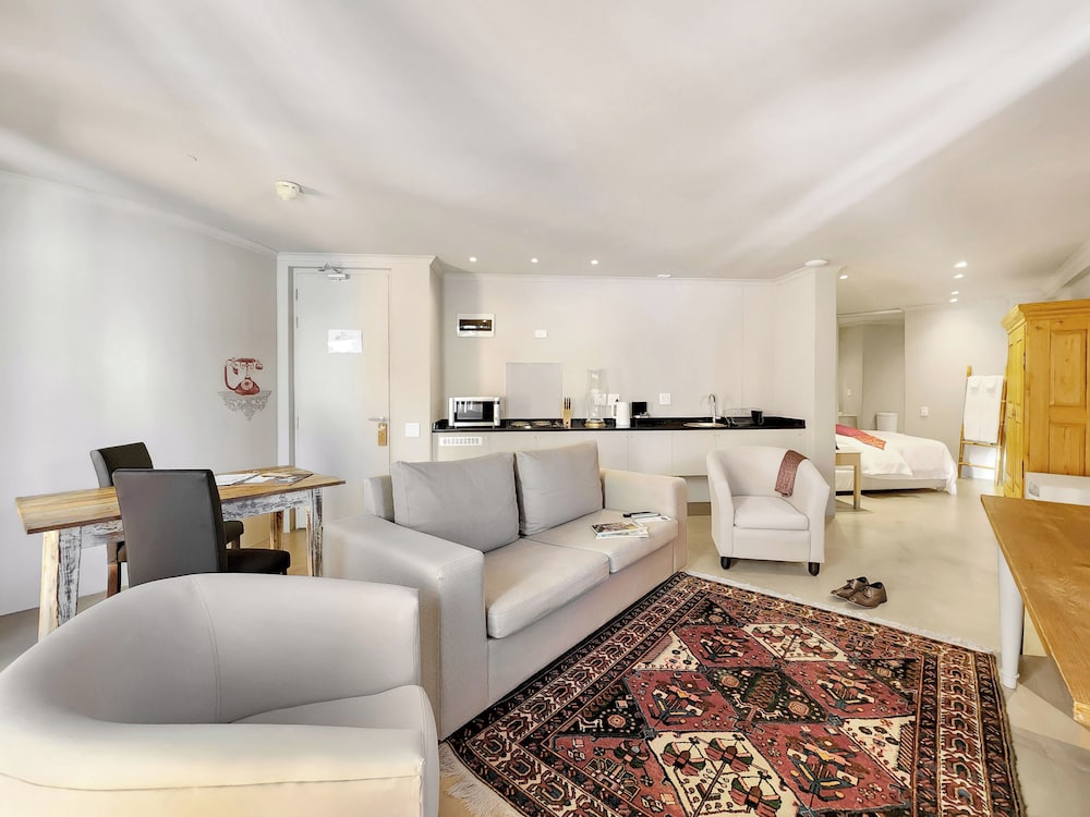 Rouge On Rose Boutique Hotel 31/49