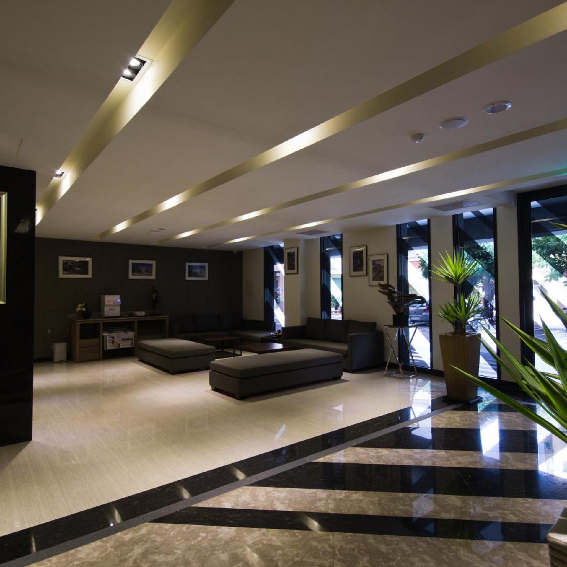 Royal Guest Hotel 29/41