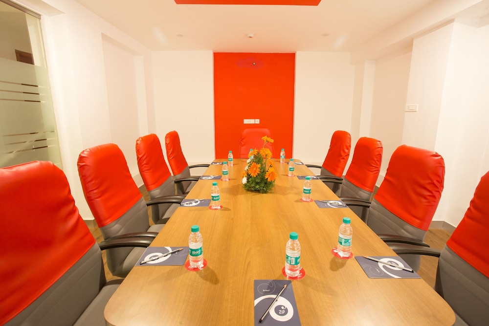 Zip by Spree Hotel Mangala International 64/70