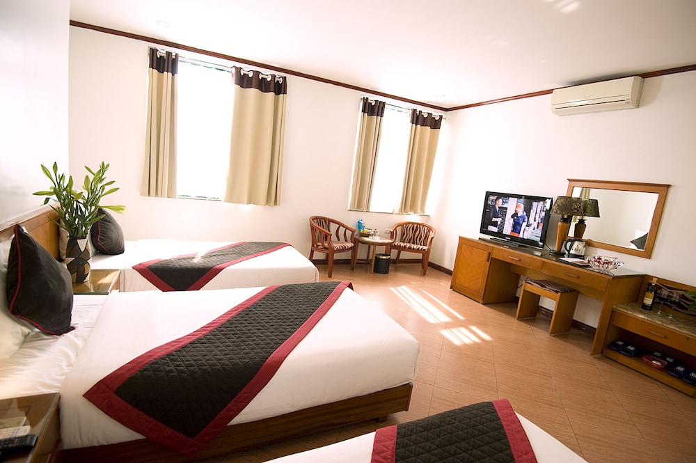 City Bay Hotel 15/31