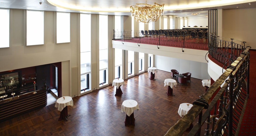 AMRATH GRAND HOTEL DE L EMPEREUR 39/64
