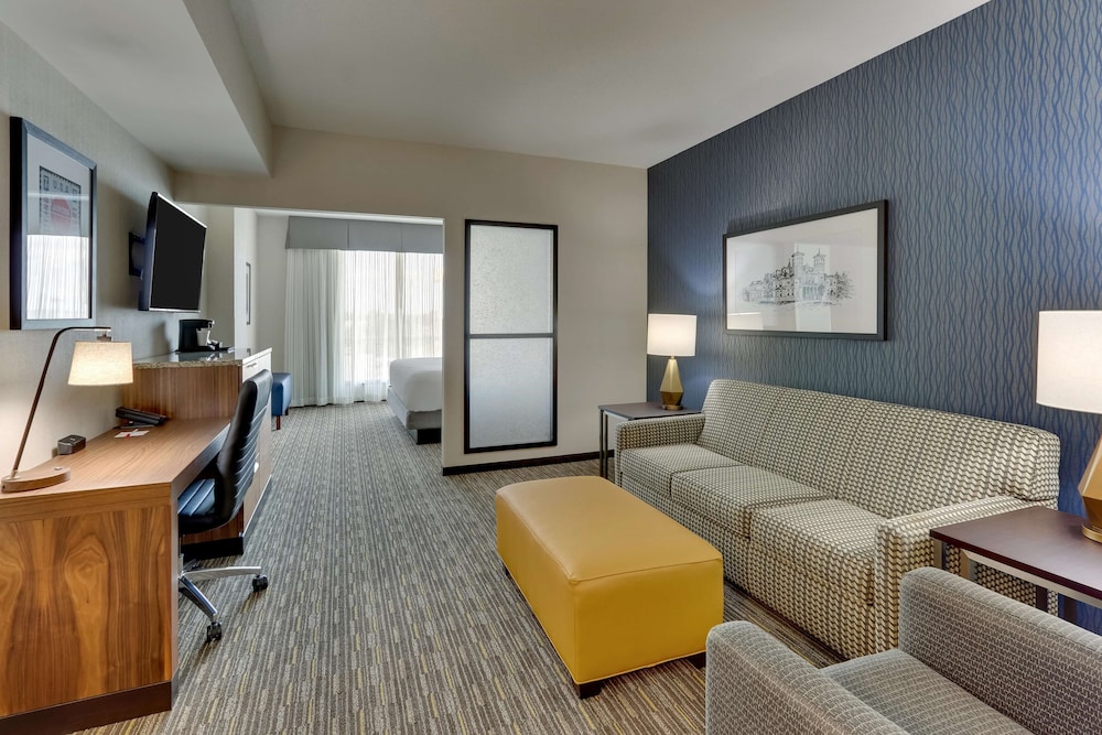 Drury Inn & Suites Lafayette IN 32/56