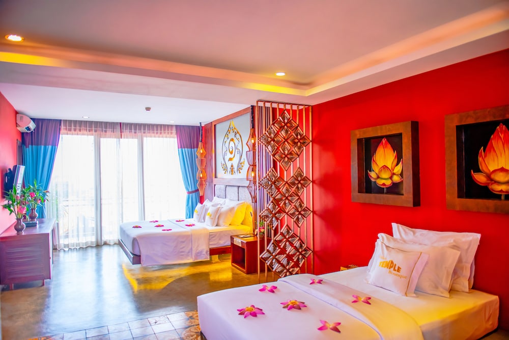 PREMIER, SUITE, TWIN BEDS