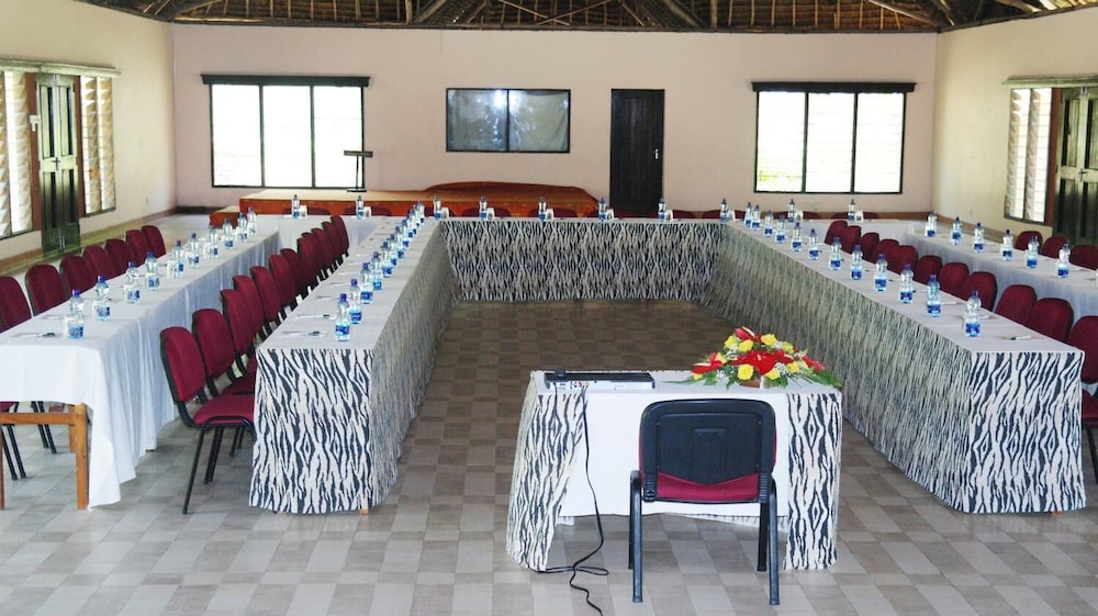 Jumuia Conference & Beach Resort 34/45