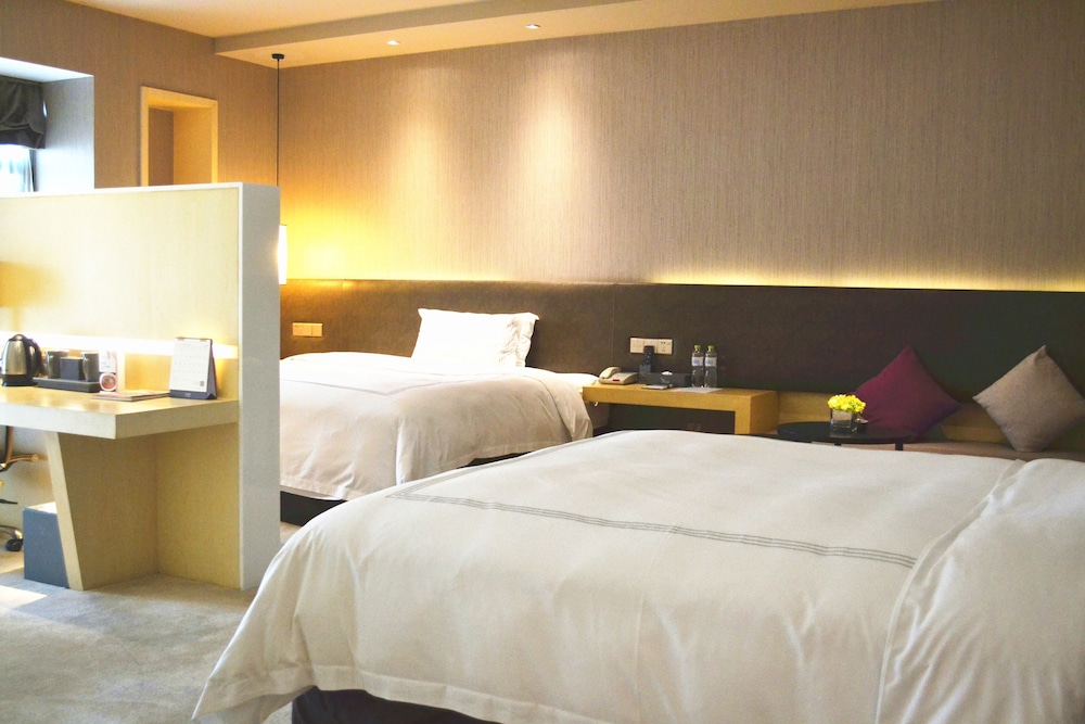 Skytel Hotel Chengdu 10/65