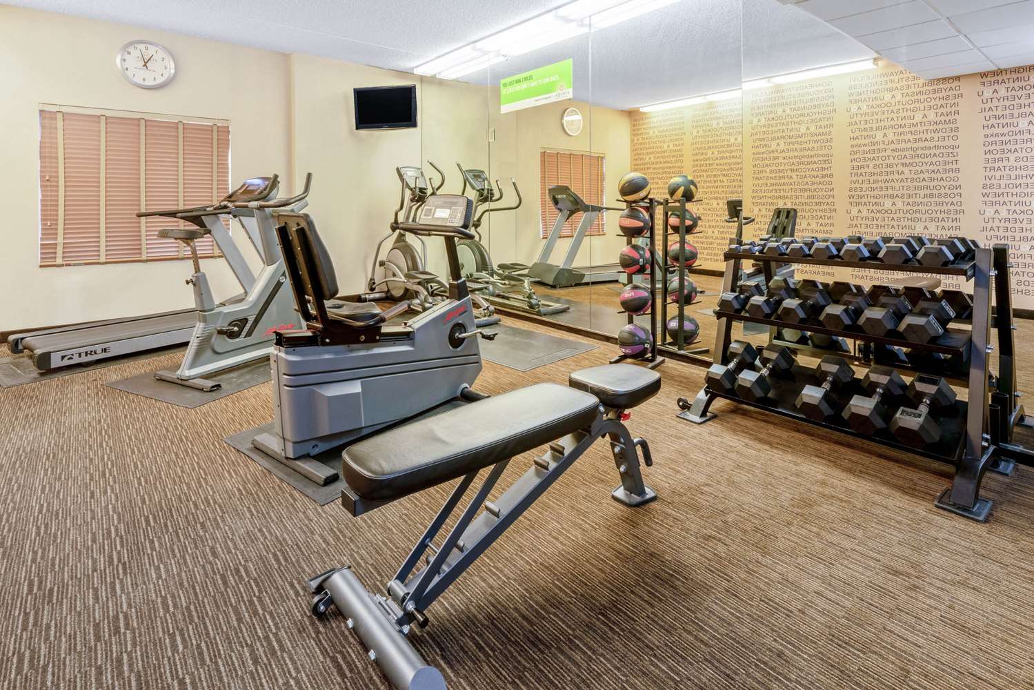 La Quinta Inn & Suites by Wyndham Salt Lake City Airport 28/48