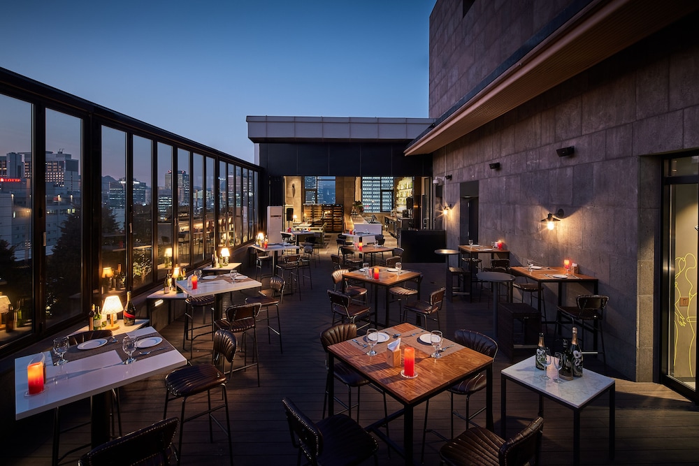 L7 MYEONGDONG by LOTTE HOTELS 33/40