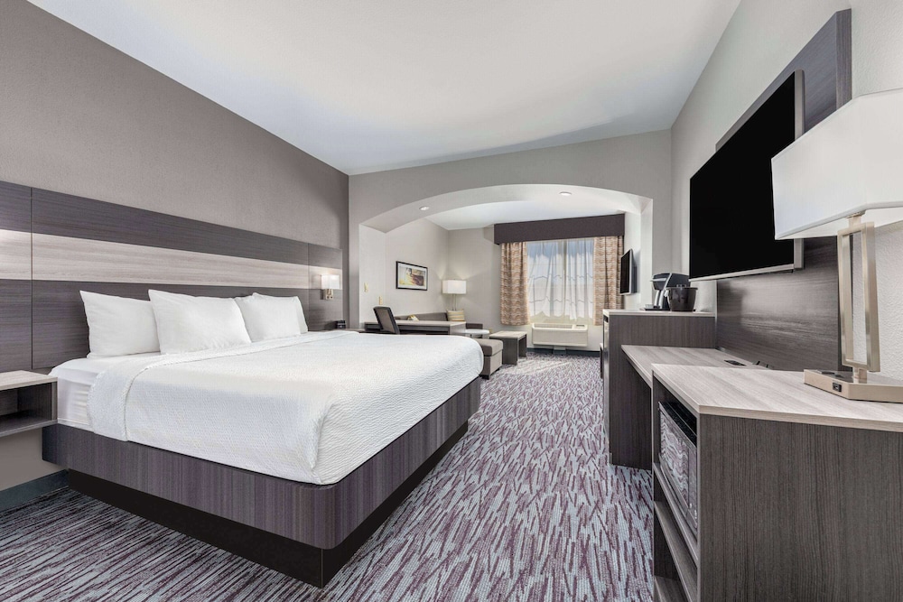 Executive, King Bed