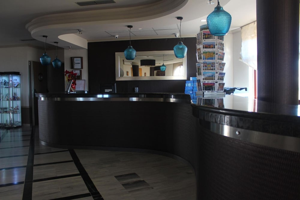 Hotel Reyes Ziries 7/63