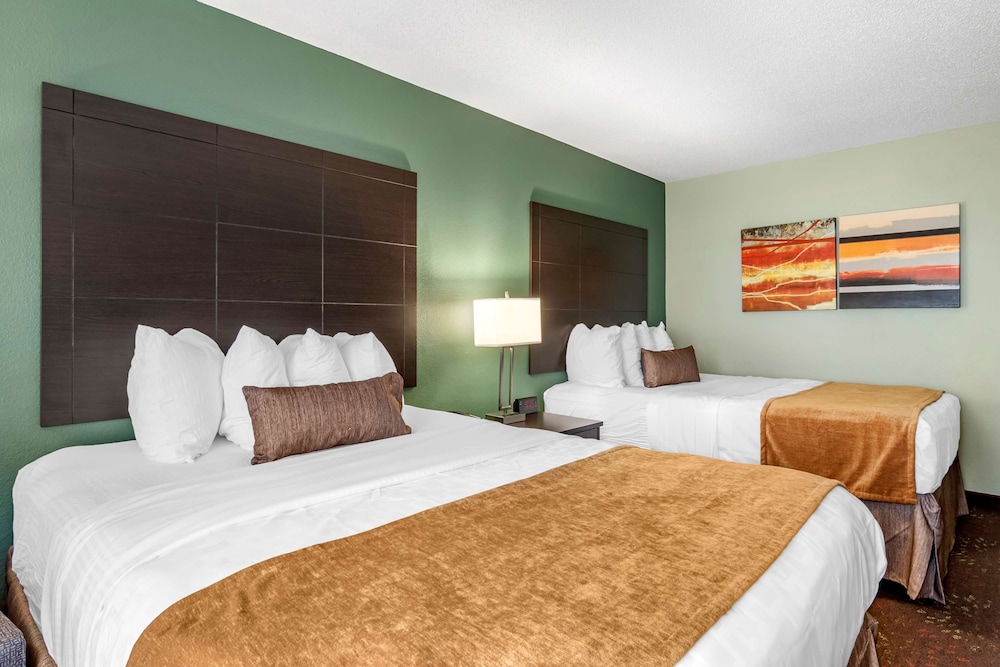 Best Western Plus Columbia Inn 12/53