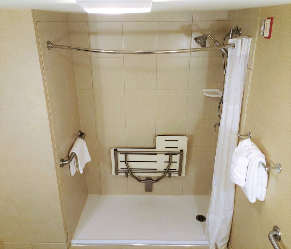 Holiday Inn Express Baltimore-Bwi Airport West 68/70