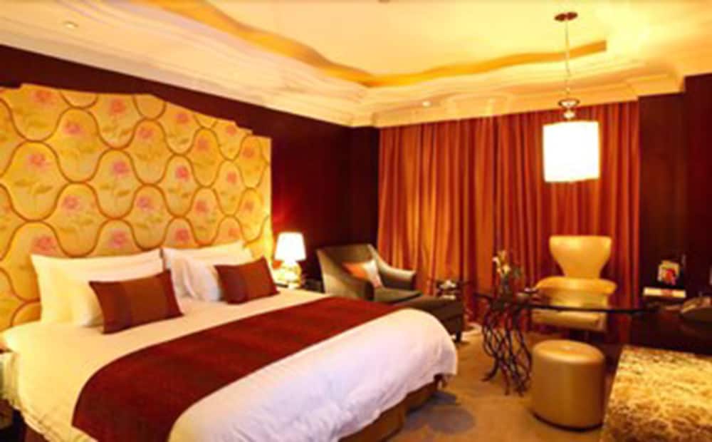 New Century Grand 7/29