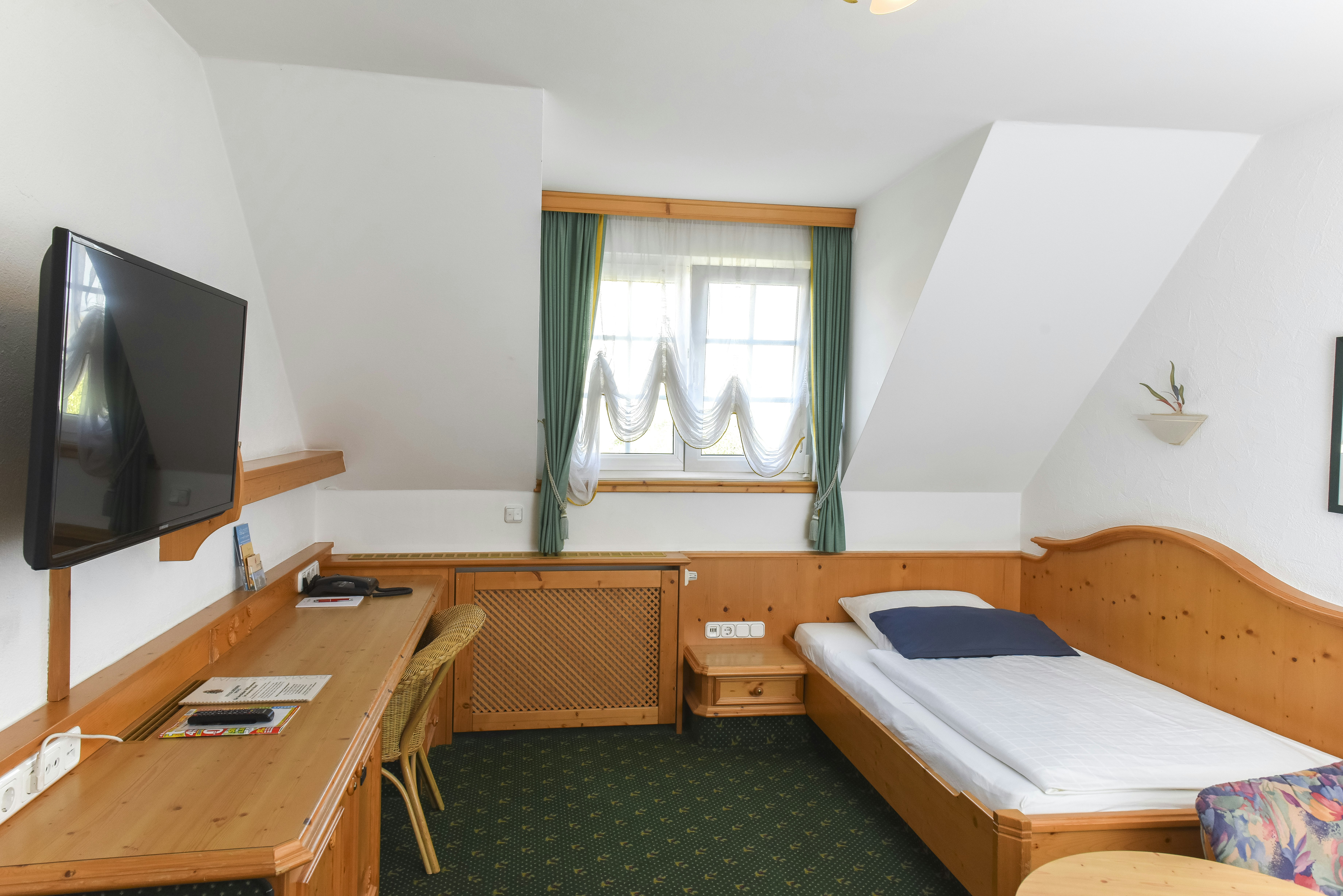 Hotel Restaurant Bommersheim 4/11