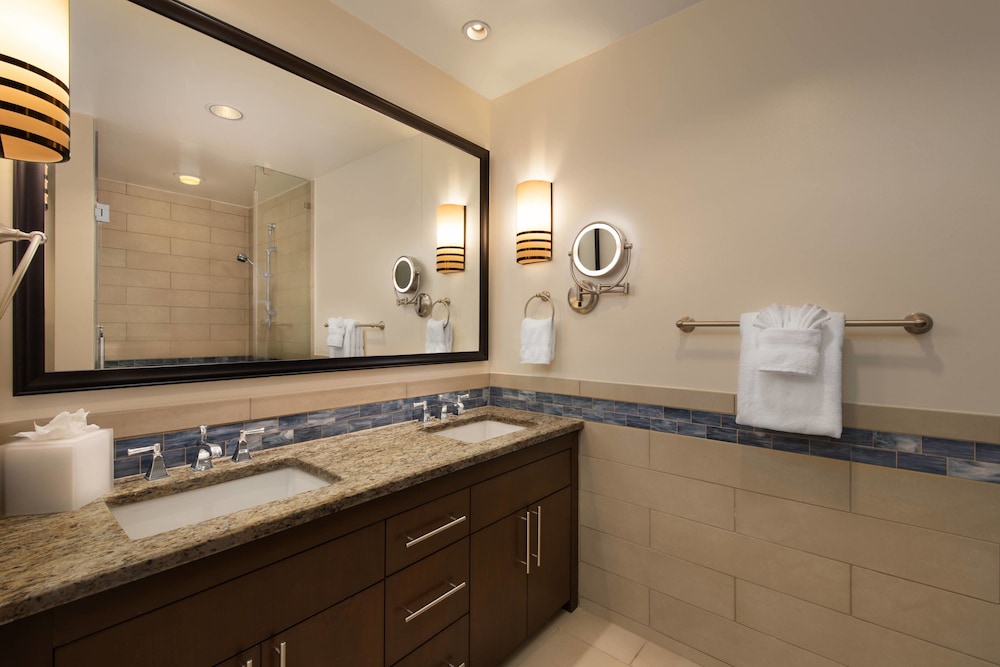 2 Bedrooms, Island, Villa, Balcony, Marriott S Crystal Shores 7/7